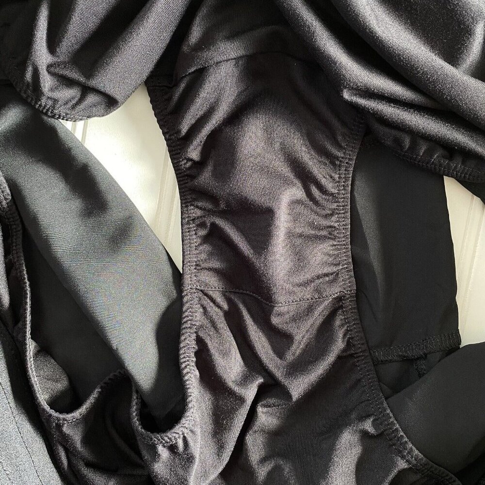 Fabletics Black Breathe Run Short (Plus Sz 1X) Hali Mid-Rise Active Brief Lined - Picture 6 of 8